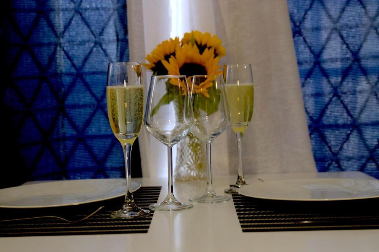 Faubourg St Pierre Apartment *